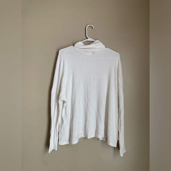 Aerie Lightweight Long Sleeve Turtleneck Top Size xL - Picture 4 of 6
